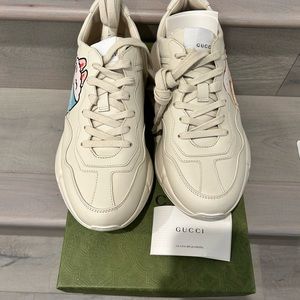 Gucci Rhyton Pikarar Sneakers
